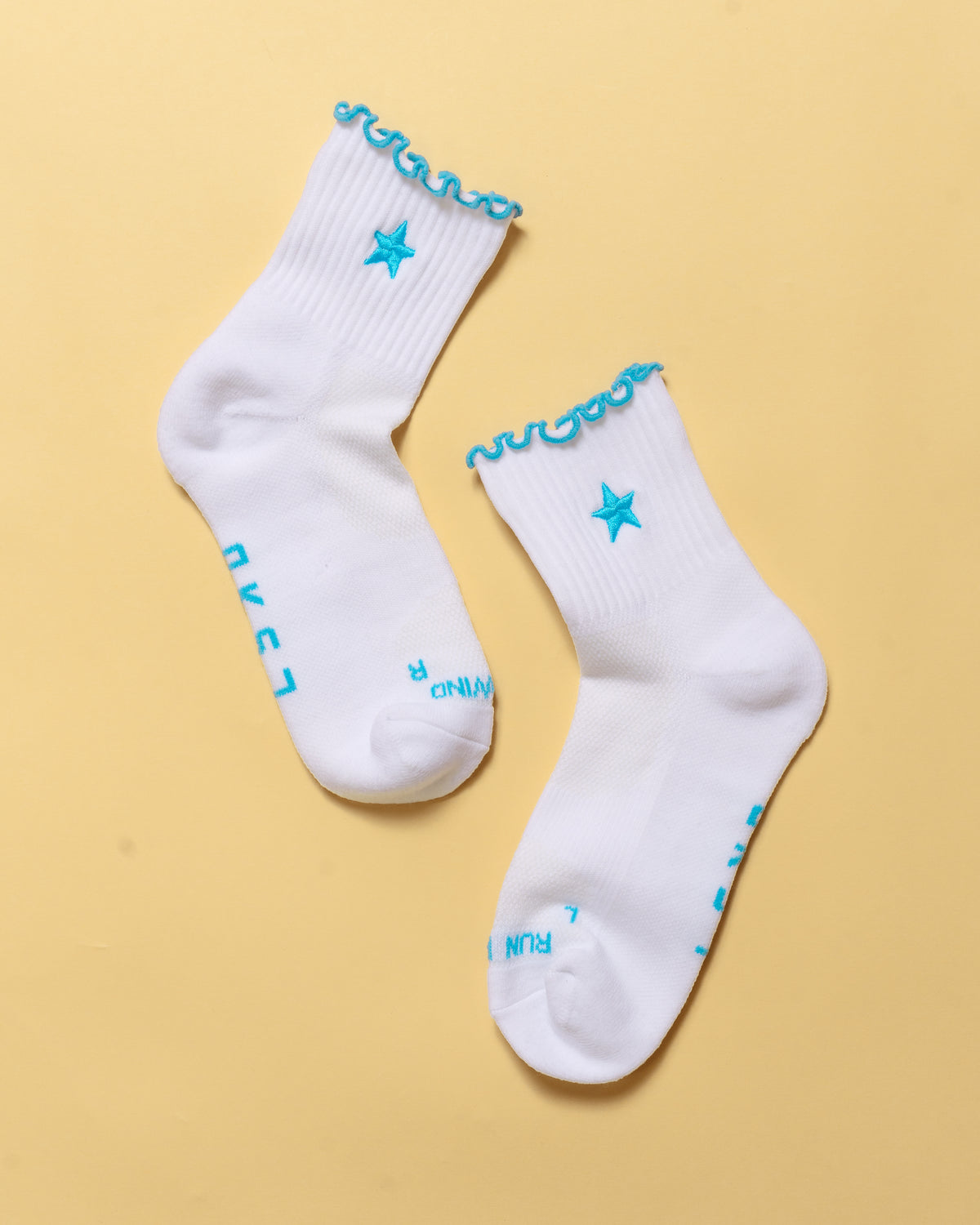 Flatlay GG - Fast Frill Quarter Sock - GG- White-Baltic Sea