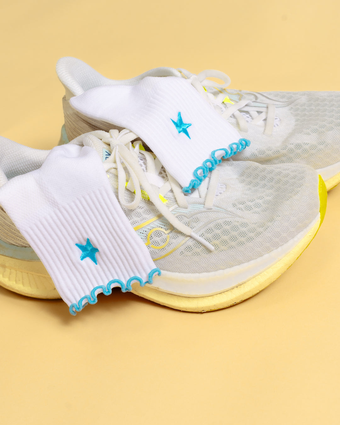 Flatlay GG - Fast Frill Quarter Sock - GG- White-Baltic Sea - view 9