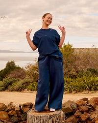 Woman wearing GG Heavyweight Oversized Tee - Future Navy | Model:Carole | Size:M | Thumbnail Index: 3