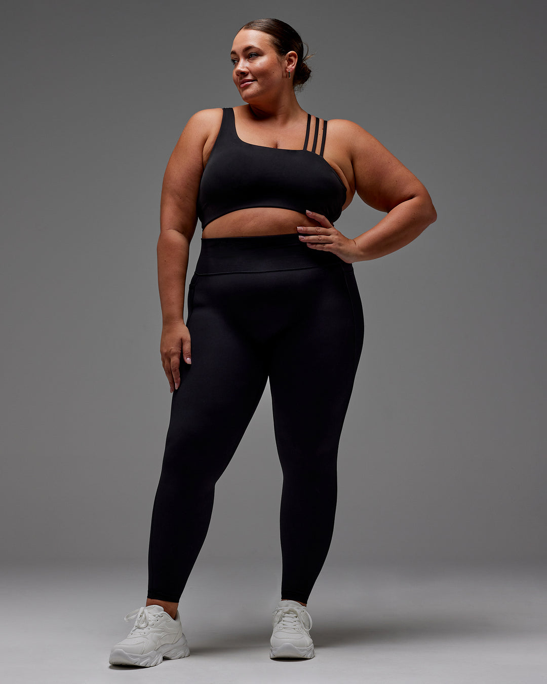 Woman wearing Fusion Ultra High-Rise Full Length Legging Pockets - Black | Model:Jordie | Size:2XL - view 30
