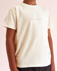Child wearing Mother& | Thumbnail Index: 3