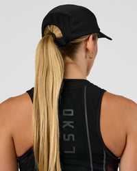 Woman wearing Accelerate Cap - Black | Thumbnail Index: 6