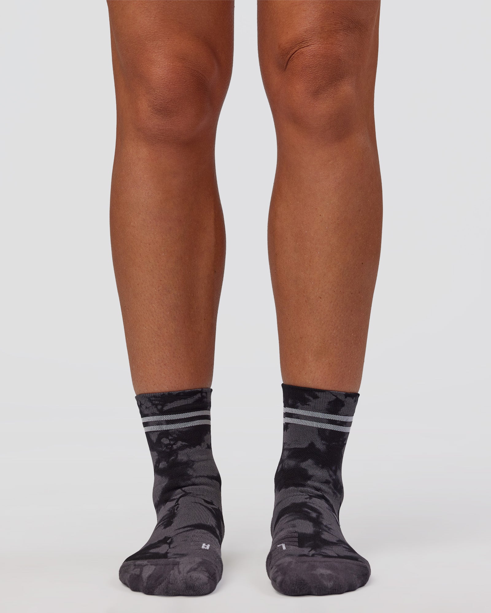 Accelerate Performance Quarter Socks - Black-Dark Storm