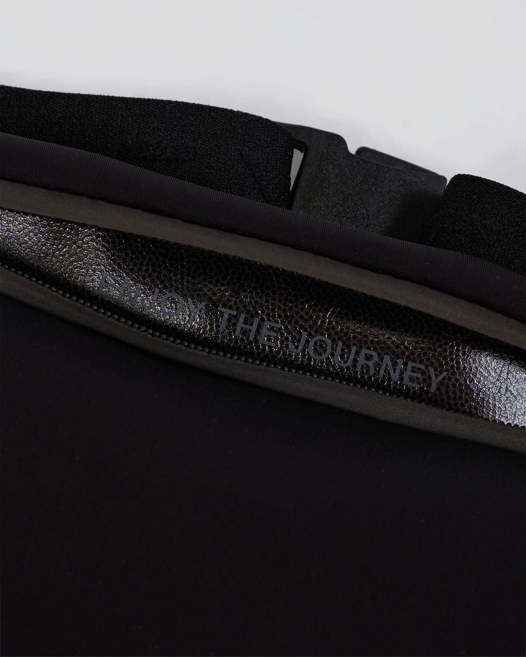 Accelerate Run Belt - Black-Reflective - view 6