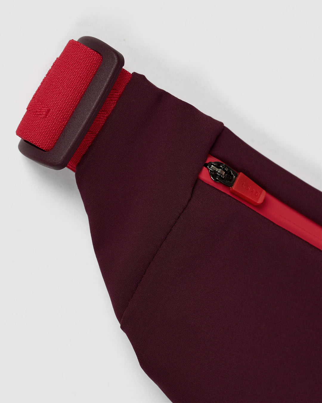 Accelerate Run Belt - Cherry Lacquer-Scarlet - view 3