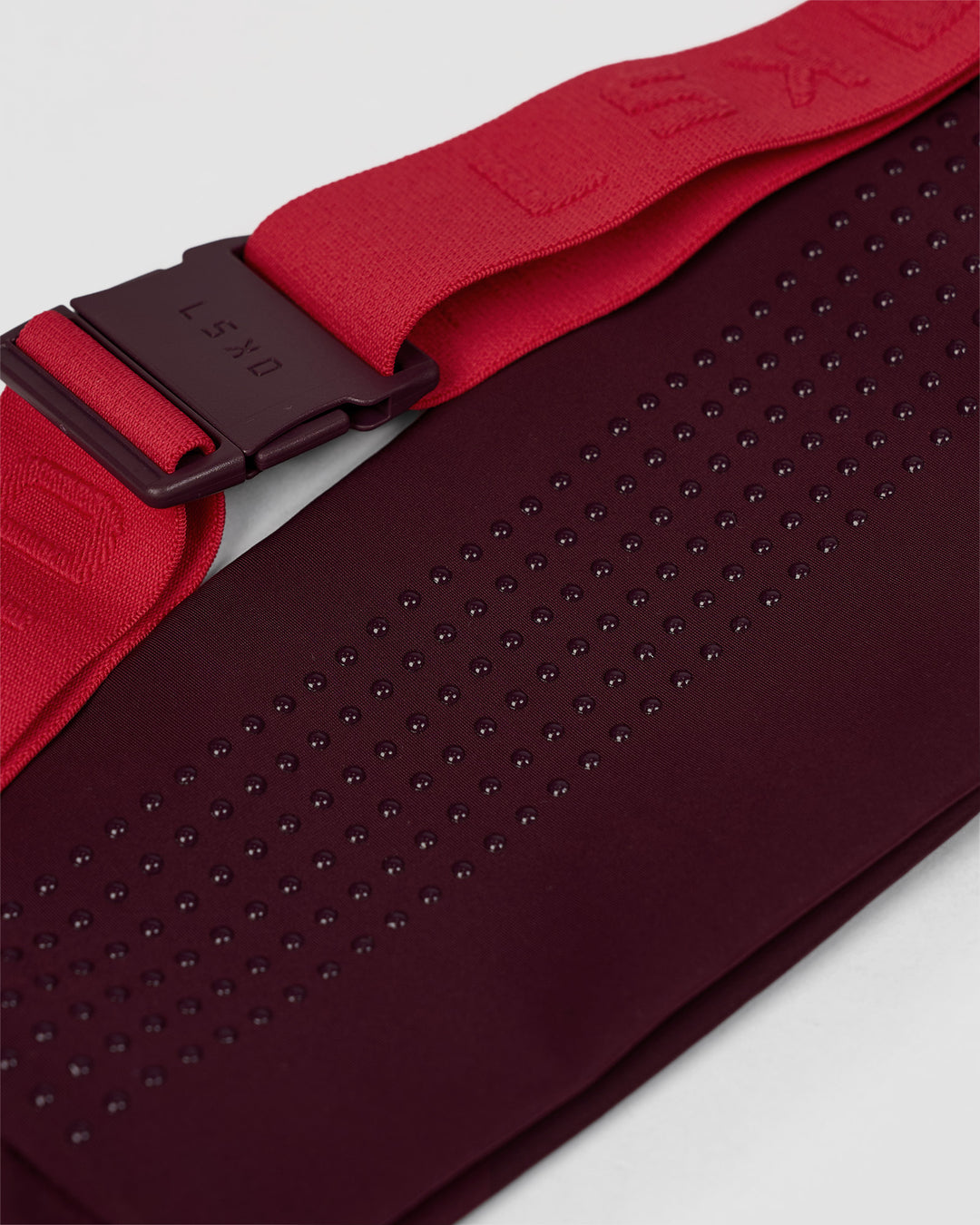 Accelerate Run Belt - Cherry Lacquer-Scarlet - view 5