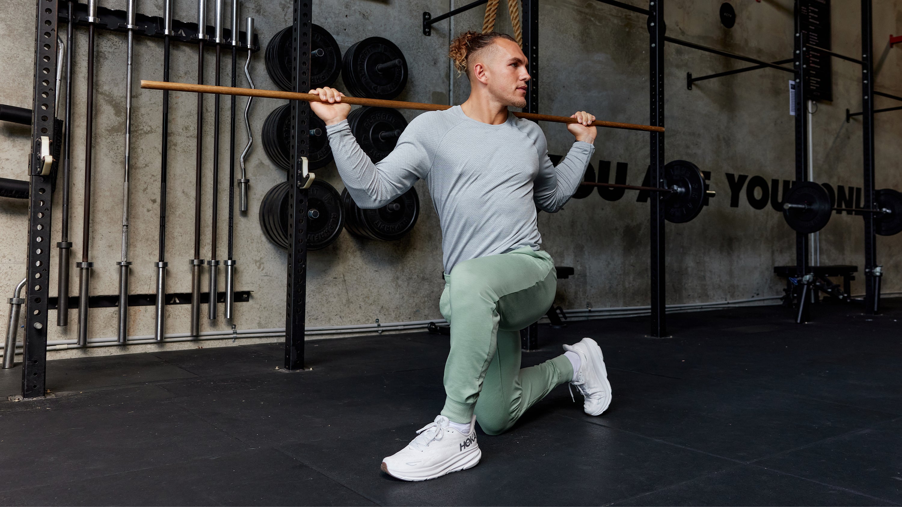 CloudFLX fabric feels like a dream. Designed with multi-directional stretch and moisture wicking properties, CloudFLX gives you a light and airy feel for unrestricted comfort all-day.