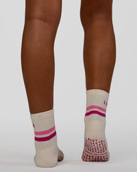 Blooming Pilates Grip Socks - Off White-Ultra Fuchsia | Thumbnail Index: 3