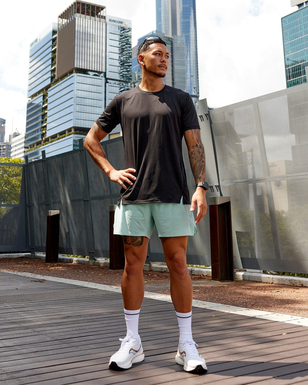 Pace Running Tee - Black - view 2