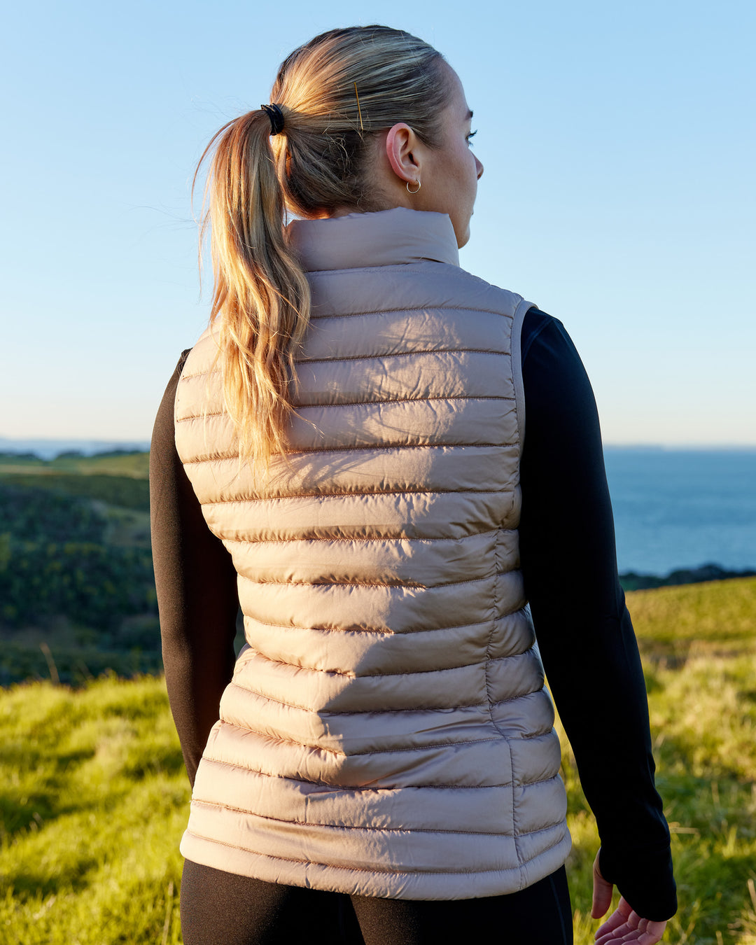 Woman wearing All Day Puffer Vest - Desert - view 4