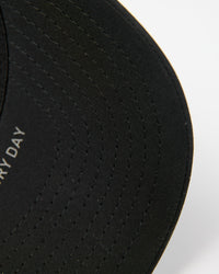 Perform Vented Cap - Black | Thumbnail Index: 6