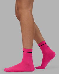 Fast Performance Quarter Socks - Ultra Pink-Black | Thumbnail Index: 1