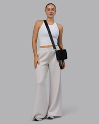 Go-To Shoulder Bag - Black | Thumbnail Index: 4