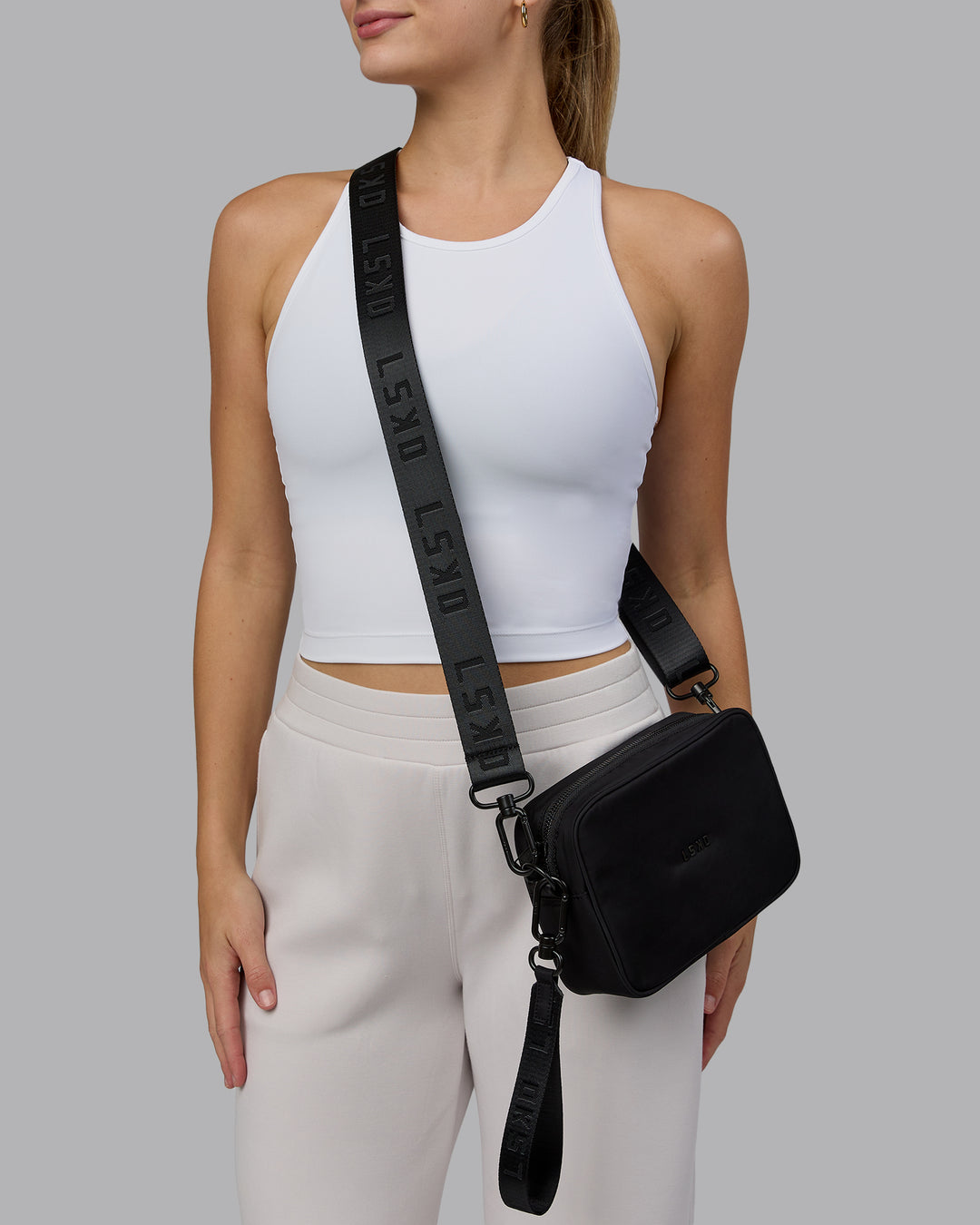 Go-To Shoulder Bag - Black - view 8