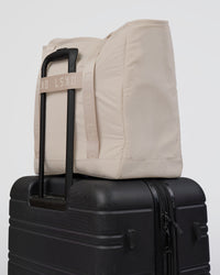 Go-To Tote - Shale Beige | Thumbnail Index: 3