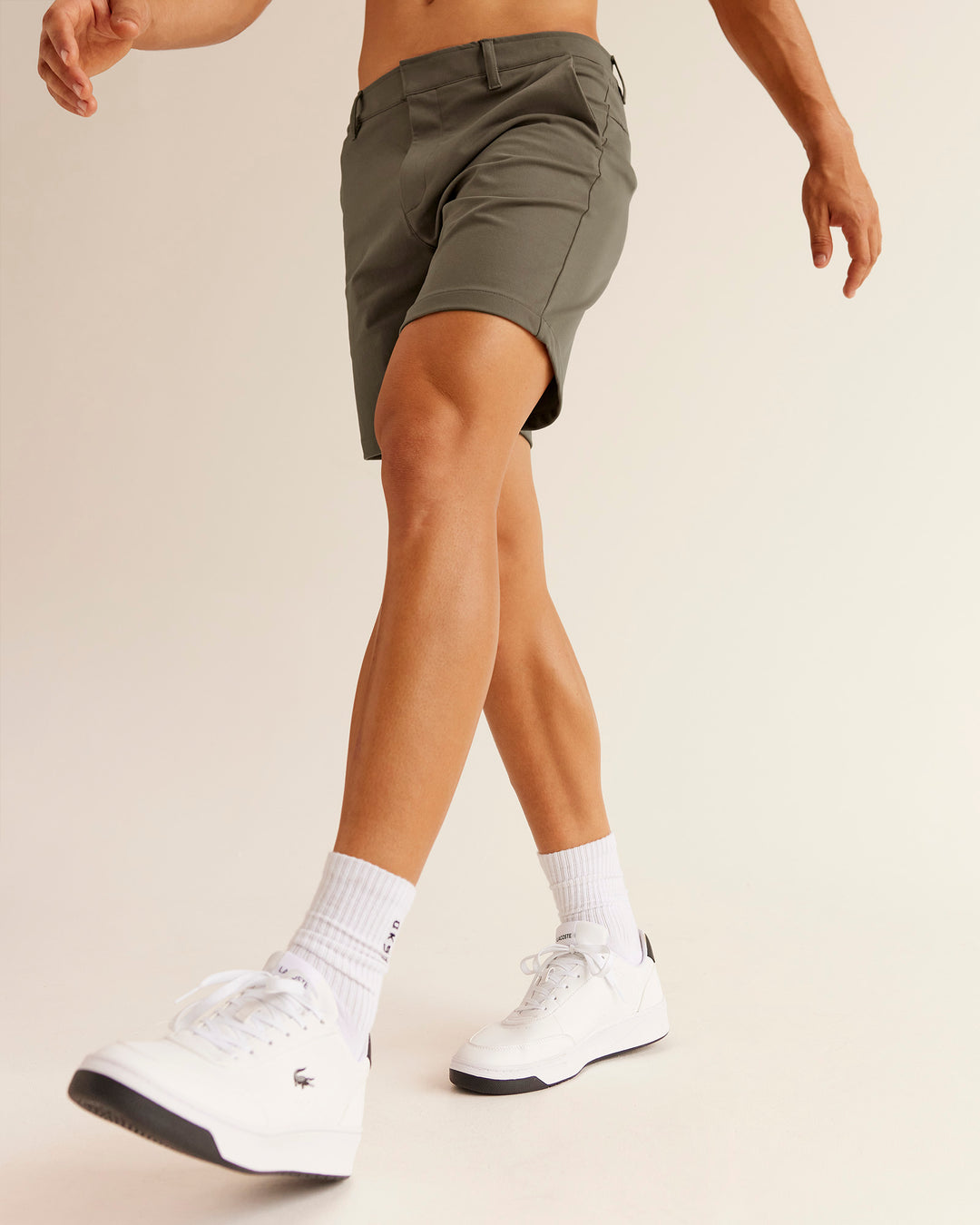 Man wearing All Day ZeroCrease™ Regular 8" Short - Walnut Grey | Model:Jackson | Size:34 - view 7