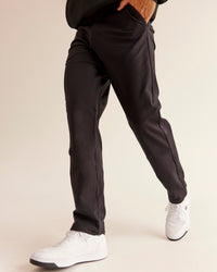 Man wearing All Day ZeroCrease™  Regular Pant - Black | Model:Jackson | Size:34 | Thumbnail Index: 1