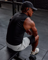 Man wearing BaseTech Tank - Black | Model:Paris | Size:L | Thumbnail Index: 2