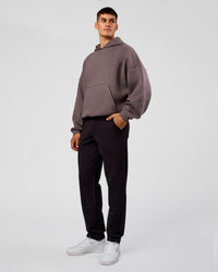 Man wearing All Day ZeroCrease™  Regular Pant - Black | Model:Jackson | Size:34 | Thumbnail Index: 7