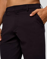Man wearing All Day ZeroCrease™  Regular Pant - Black | Model:Jackson | Size:34 | Thumbnail Index: 6