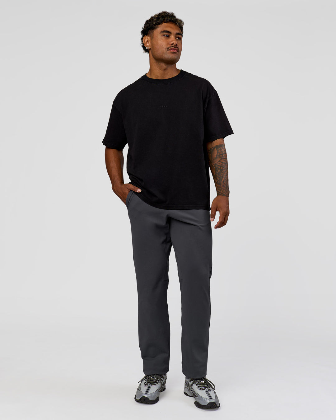 Man wearing All Day ZeroCrease™  Regular Pant - Dark Storm | Model:Xav | Size:L - view 6