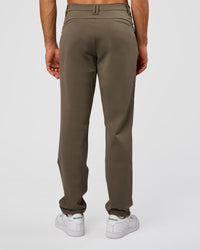 Woman wearing All Day ZeroCrease™  Regular Pant - Walnut Grey | Model:Jackson | Size:34 | Thumbnail Index: 4