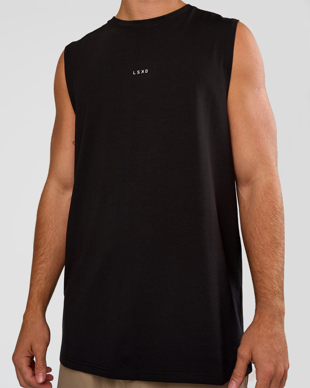 Man wearing Base Heavyweight FLXCotton Tank Regular Fit +2cm - Black | Model:Marcus | Size:L - view 6