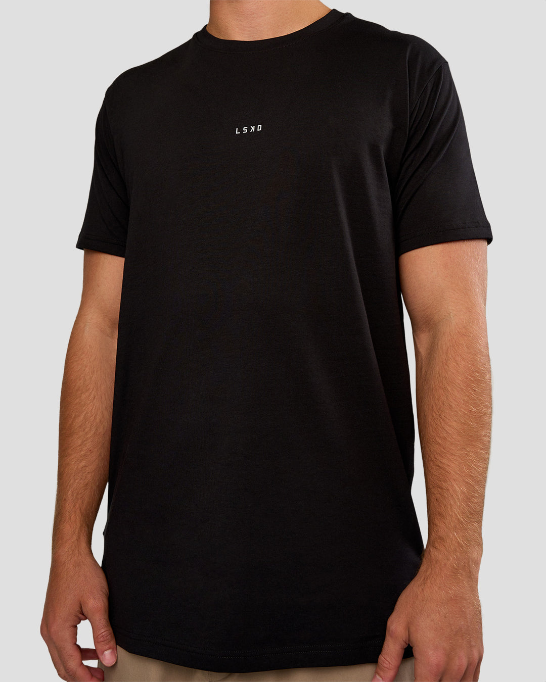 Man wearing Base Heavyweight FLXCotton Tee Regular Fit +2cm - Black | Model:Marcus | Size:L - view 6