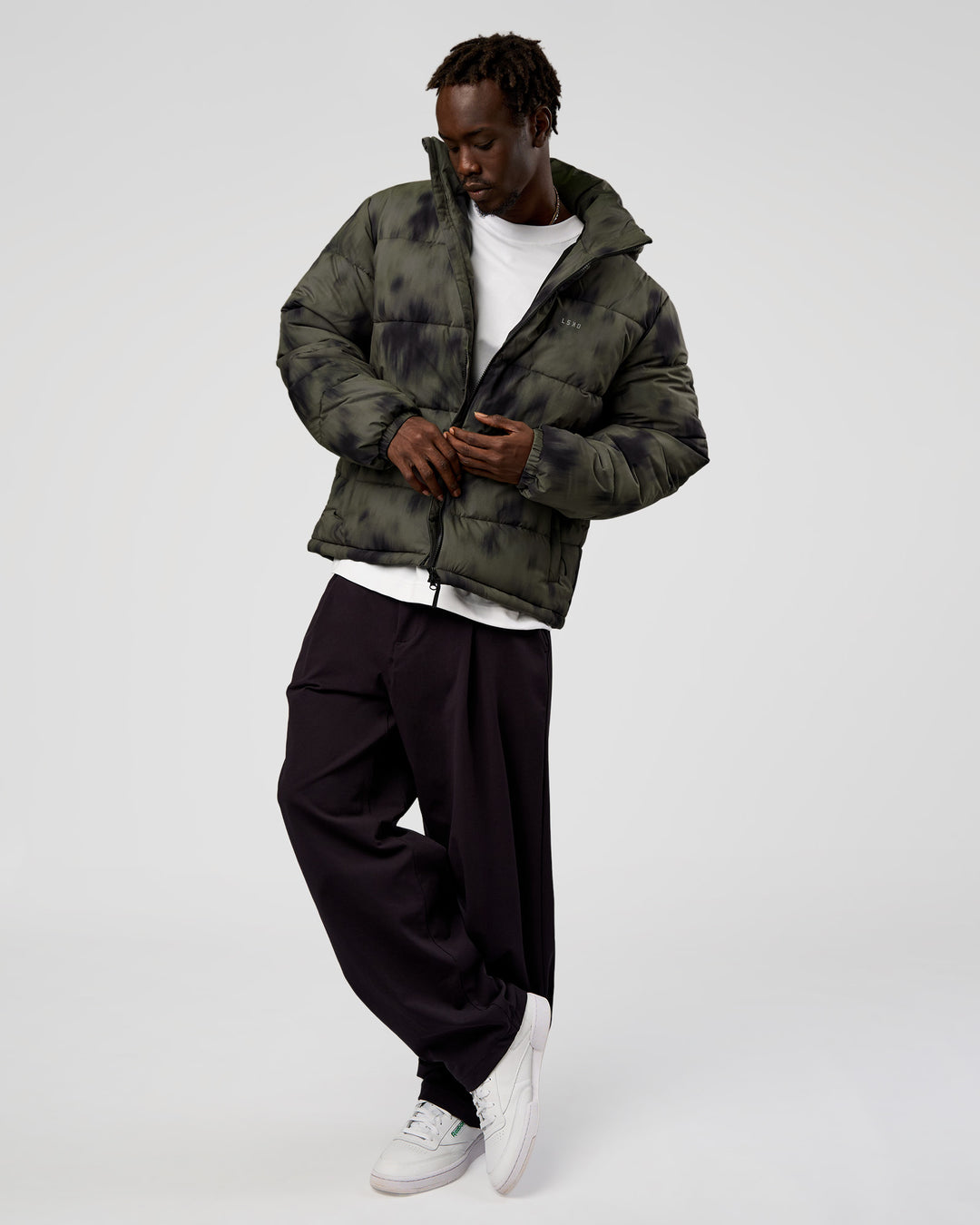 Man wearing Base Puffer Jacket - Camo Washed Walnut Grey | Model:Okello | Size:L - view 6