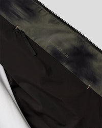 Man wearing Base Puffer Jacket - Camo Washed Walnut Grey | Model:Okello | Size:L | Thumbnail Index: 2