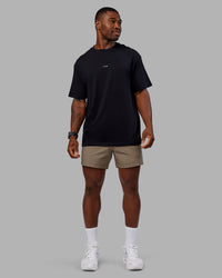 Man wearing Daily 5" Short - Greige | Model:Sam | Size:L | Thumbnail Index: 4