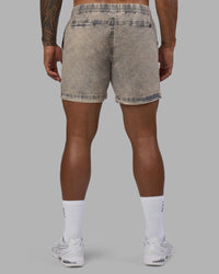 Man wearing Daily Pigment 5" Short - Pigment Slate | Model:Xav | Size:L | Thumbnail Index: 3