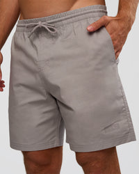 Man wearing Daily 7" Short - Alloy | Model:Marcus | Size:L | Thumbnail Index: 1