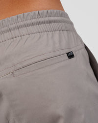 Man wearing Daily 7" Short - Alloy | Model:Marcus | Size:L | Thumbnail Index: 4