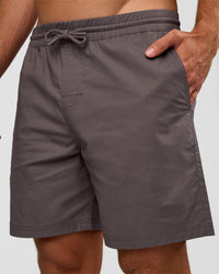 Man wearing Daily 7" Short - Duskstone | Model:Marcus | Size:L | Thumbnail Index: 2