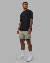 Man wearing Daily Short Pigment 7" - Pigment Slate | Model:Xav | Size:L | Thumbnail Index: 2