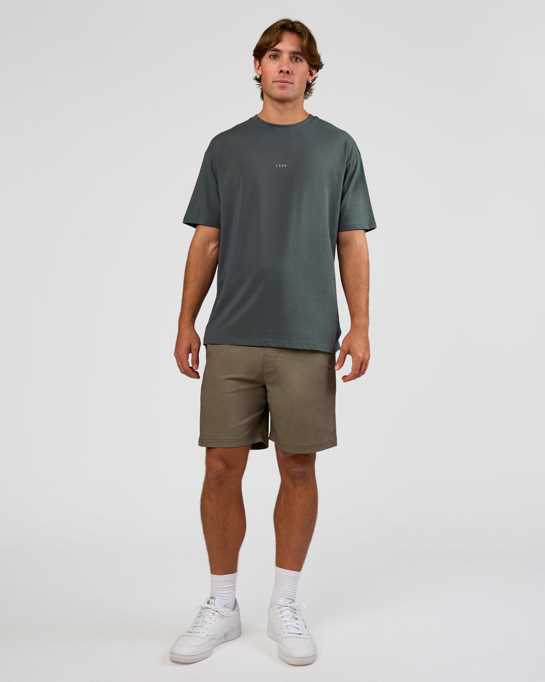 Man wearing Daily 7" Short - Walnut Grey | Model:Marcus | Size:L - view 2