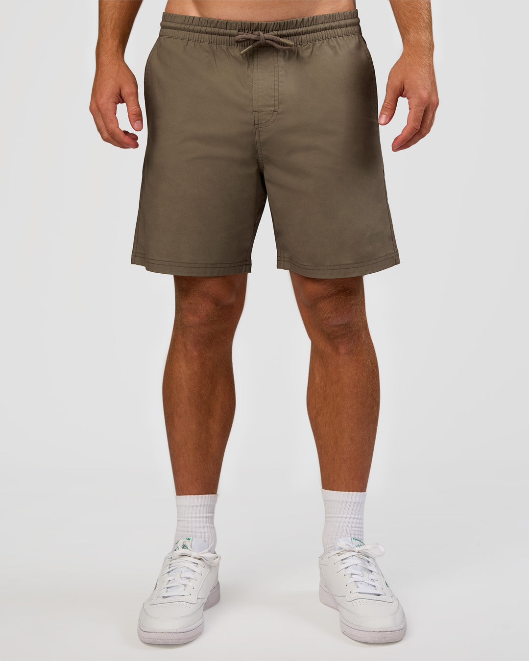 Man wearing Daily 7" Short - Walnut Grey | Model:Marcus | Size:L - view 6