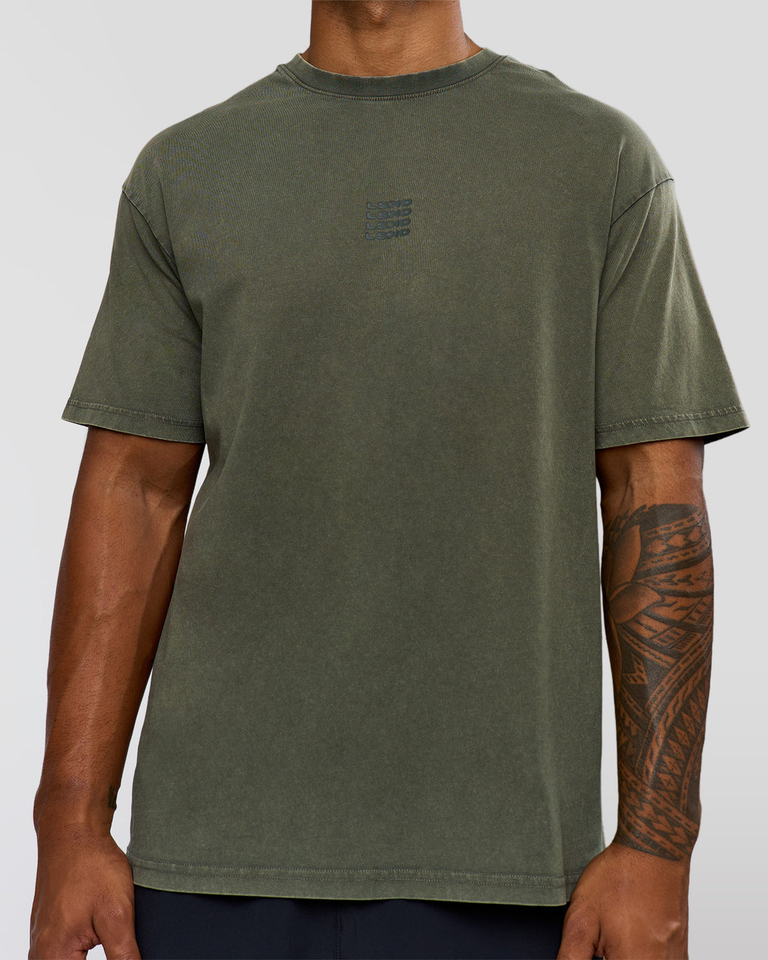 Man wearing Everyday Elevation FLXCotton Oversized Tee - Carbon Green Washed -White | Model:Xav | Size:L - view 9