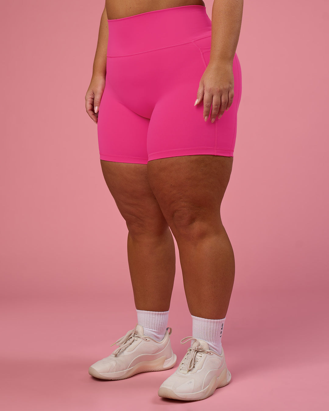 Woman wearing Fusion Ultra High-Rise 6" Short Pockets - Ultra Pink | Model:Bianca | Size:L - view 10