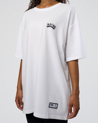 Woman wearing Grid FLXCotton Oversized Tee - White-Black | Model:Jordan | Size:L | Thumbnail Index: 7