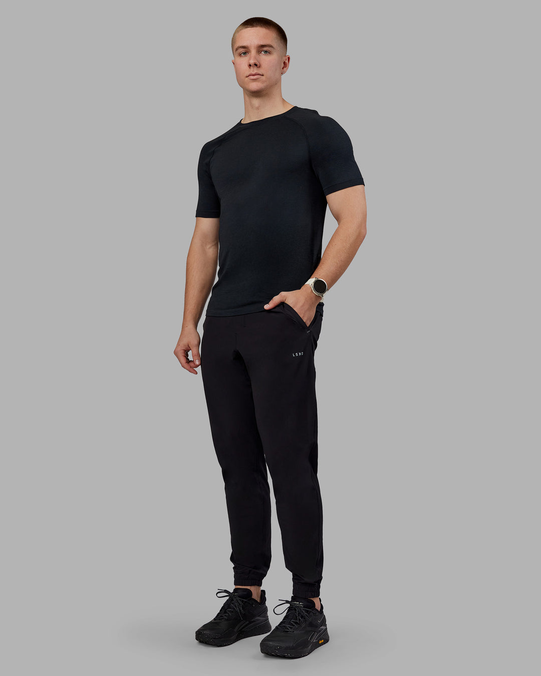 Man wearing Lift Jogger - Black | Model:Tom | Size:L - view 2