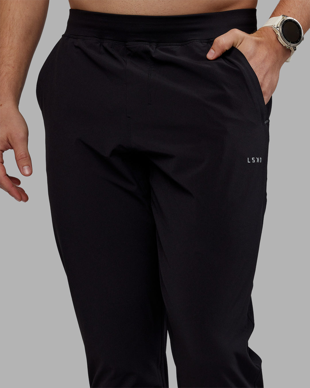Man wearing Lift Jogger - Black | Model:Tom | Size:L - view 3