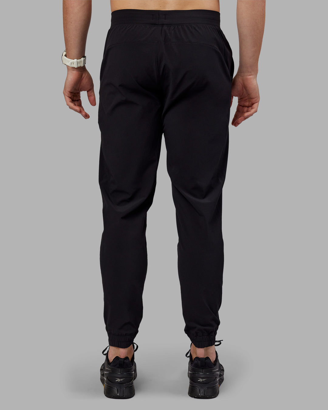Man wearing Lift Jogger - Black | Model:Tom | Size:L - view 5