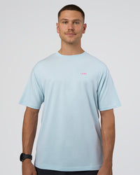 Man wearing Lifting FLXCotton Oversized Tee - Blue Aura-Ultra Pink | Model:Nikola | Size:L | Thumbnail Index: 2