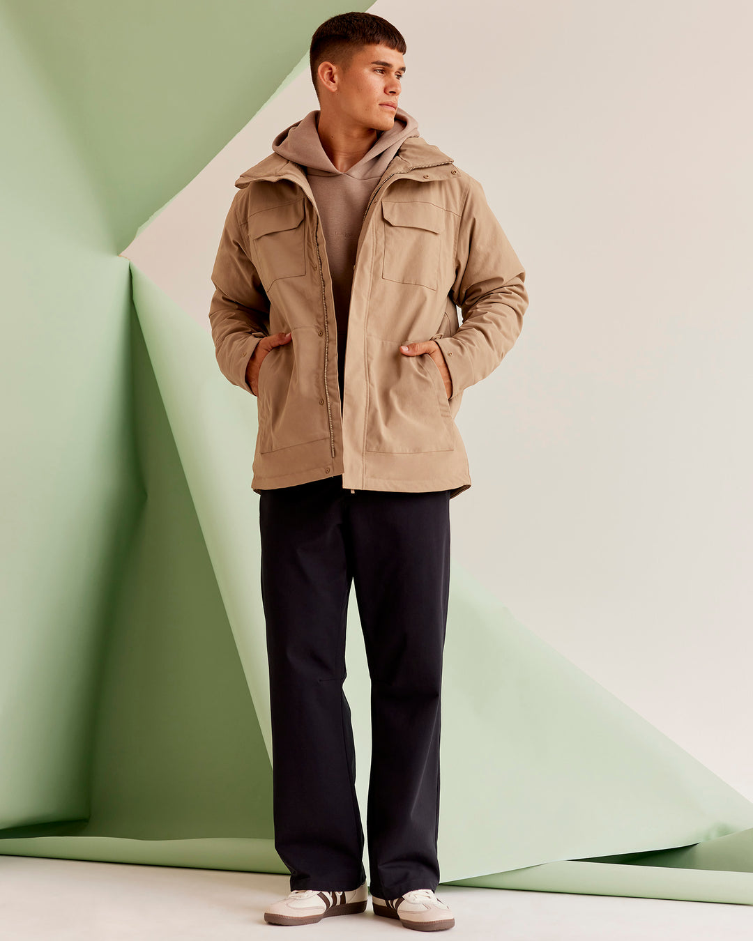 Man wearing Marshall 2.0 Jacket - Greige | Model:Jackson | Size:L - view 11