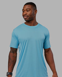 Man wearing Pace Running Tee - Retro Blue | Model:Sam | Size:L | Thumbnail Index: 0