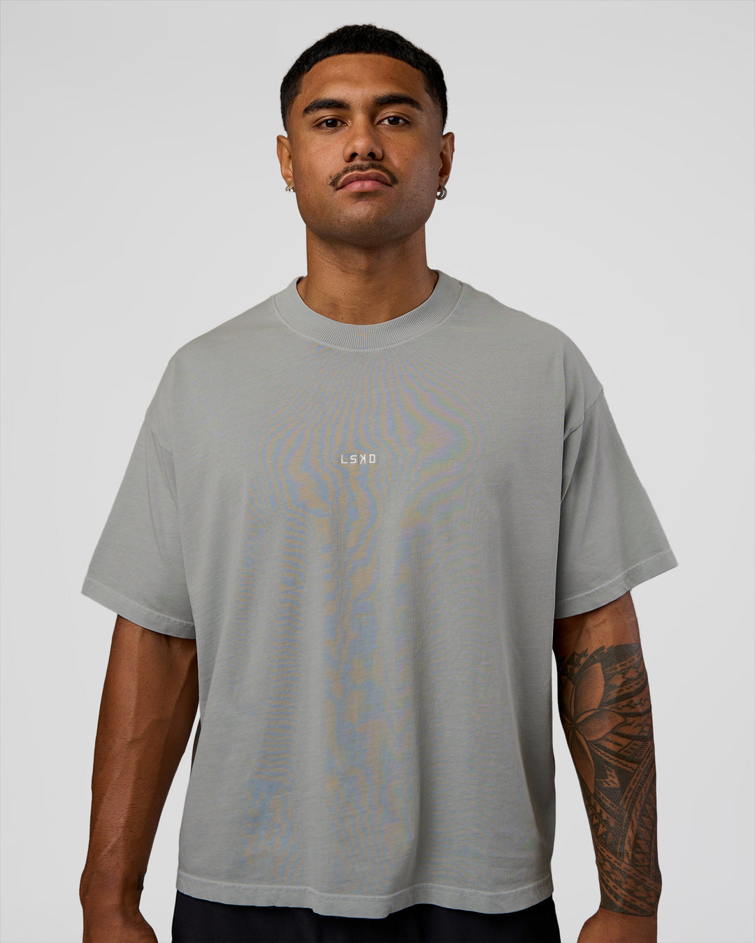 Man wearing Oversized Heavyweight Boxed Tee - Light Grey Marl | Model:Xav | Size:L - view 1