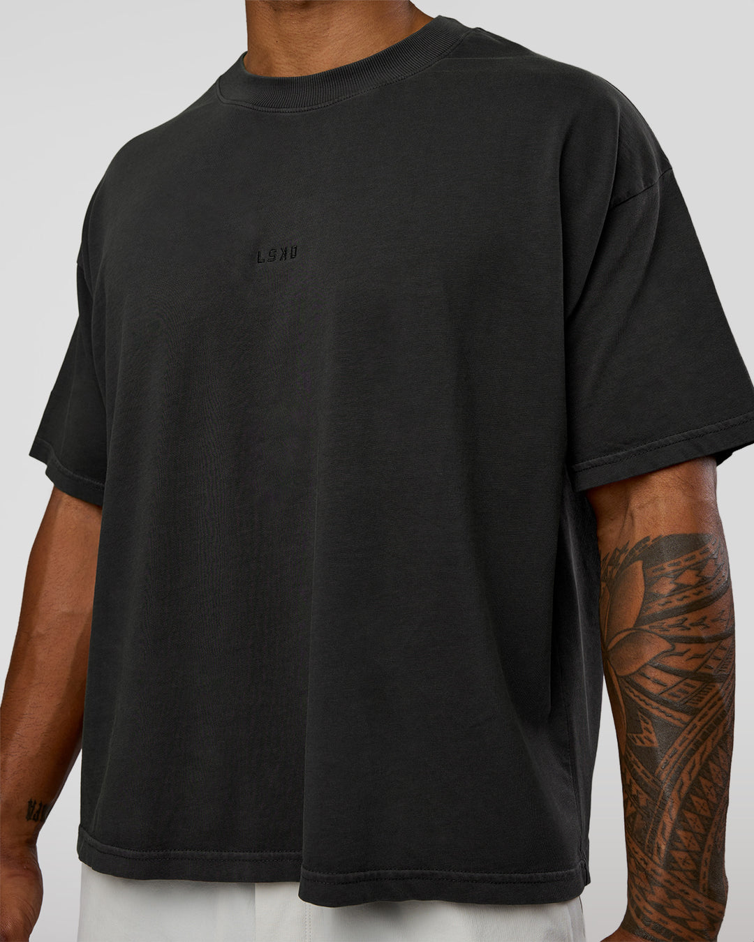 Man wearing Oversized Heavyweight Boxed Tee - Washed Black | Model:Xav | Size:L - view 6