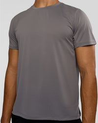 Man wearing Pace Running Tee 3.0  - Storm Front | Model:Jackson | Size:L | Thumbnail Index: 3